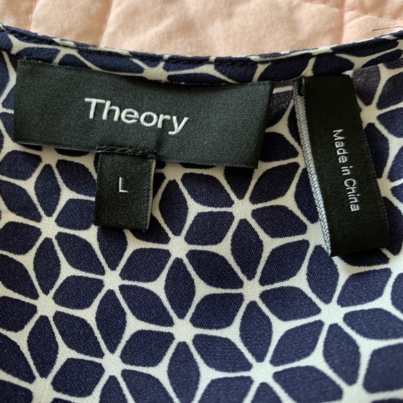 Theory 100% Silk Loose Fitting Black and White Blouse Size L - Picture 6 of 7